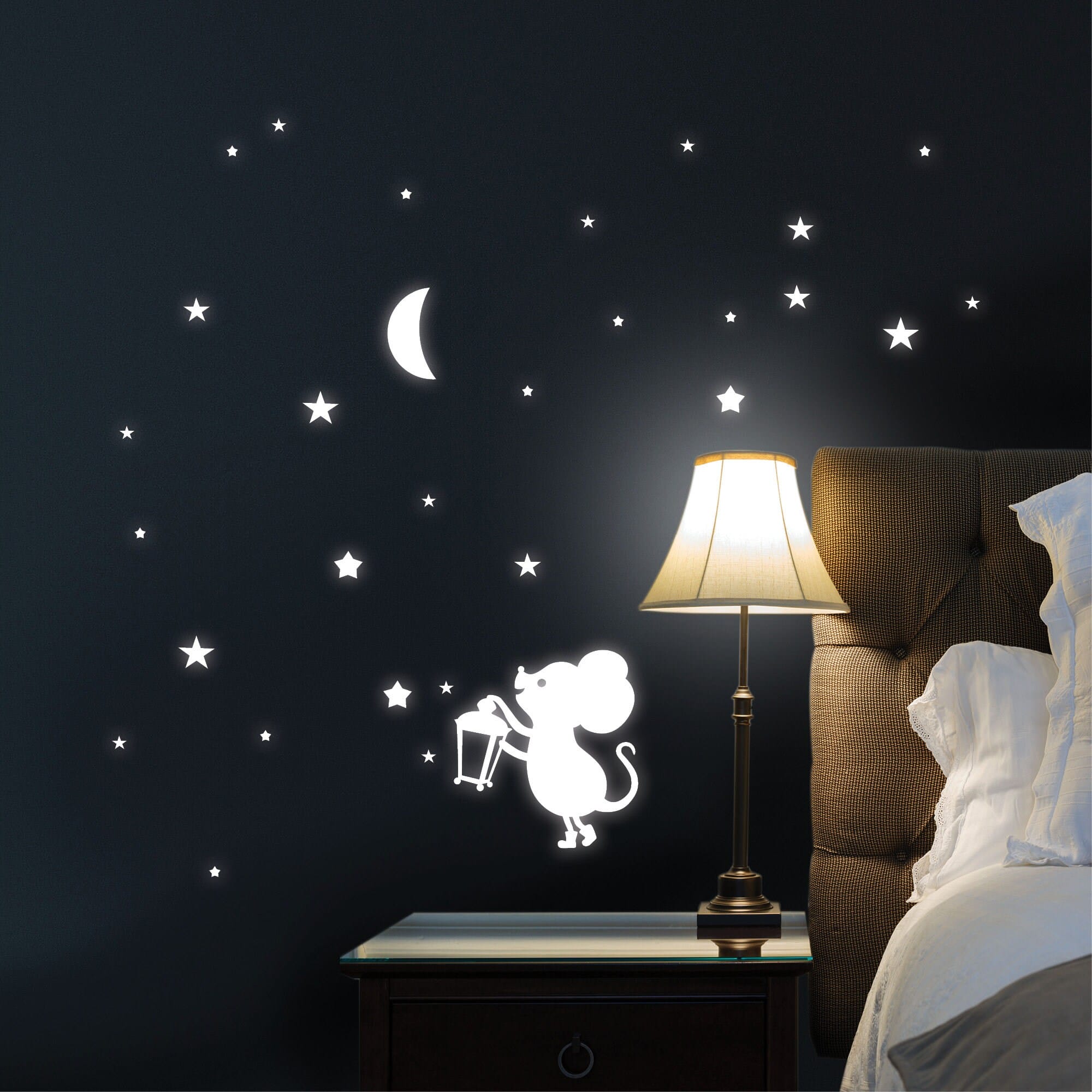 Leuchtaufkleber Kinderzimmer Maus Laterne Halbmond Mond mit mehr als 100 Sternen Leuchtsterne leuchten im Dunklen