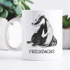 Auf dem Bild ist das Produkt: Tasse bedruckt Dachs Aufschrift Frechdachs, Kaffeetasse weiß, Geschenk Geburtstag 330 ml zum Preis von €15.90 abgebildet.