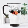 Auf dem Bild ist das Produkt: Thermobecher bedruckt Zelt mit Lagerfeuer und Bergen Adventure begins Geschenk Geburtstag zum Preis von €21.9 abgebildet.