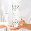 Auf dem Bild ist das Produkt: Weiße Hochzeitskerze mit Eukalyptuszweigen Boho personalisiert Hochzeitsgeschenk Spruch zum Preis von €5.9 abgebildet.
