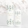 Auf dem Bild ist das Produkt: Weiße Hochzeitskerze mit Eukalyptuszweigen Boho personalisiert Hochzeitsgeschenk Spruch zum Preis von €5.9 abgebildet.