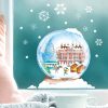 Auf dem Bild ist das Produkt: Wiederverwendbares Fensterbild Weihnachten Winter Schneekugel Rostocker Rathaus Fensterdekoration Stadtbild zum Preis von €13.90 abgebildet.