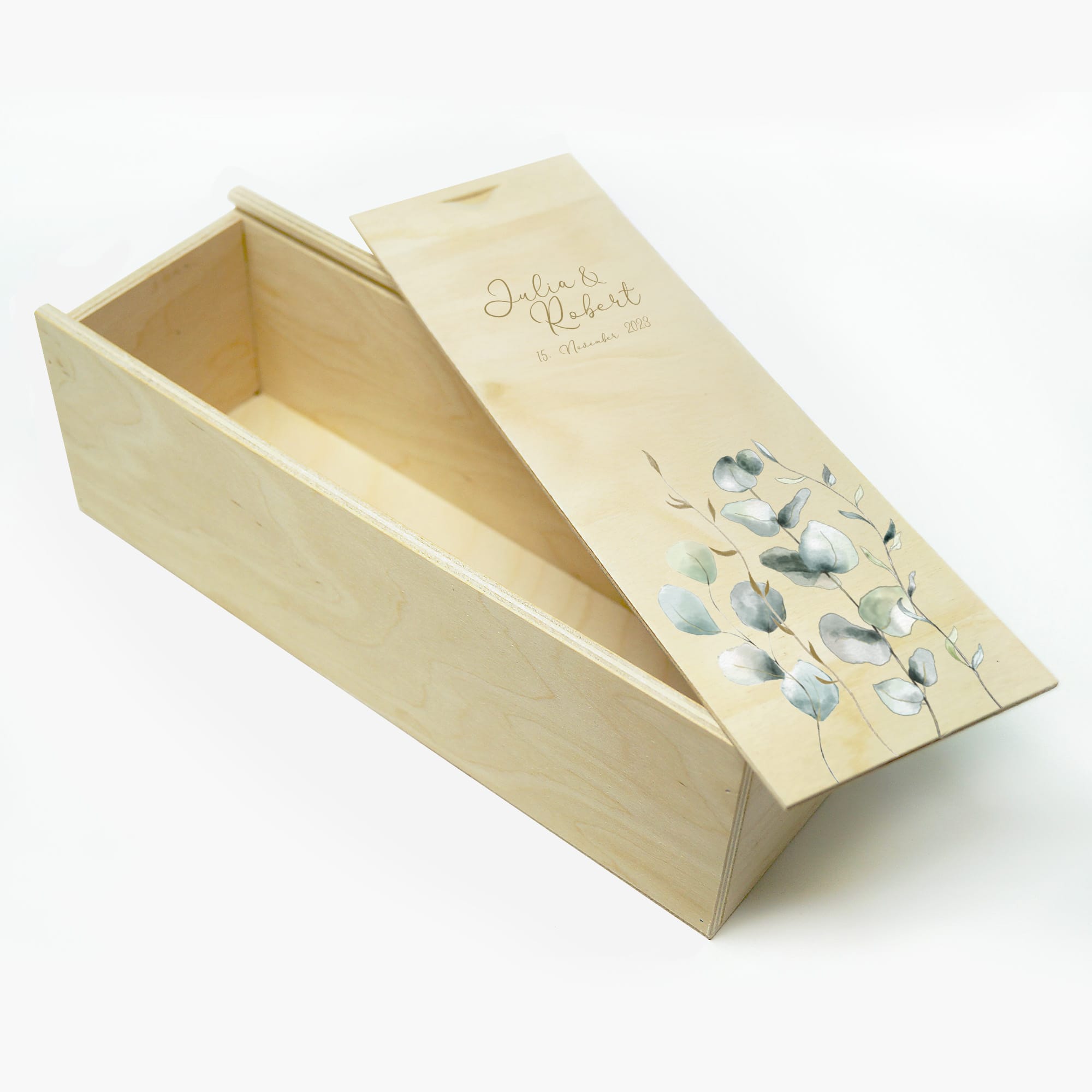 Auf dem Bild ist das Produkt: Weiße Hochzeitskerze Geburtstagskerze mit mehreren Eukalyptuszweigen Boho personalisiert Hochzeitsgeschenk Spruch zum Preis von €5.9 abgebildet.
