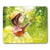 Auf dem Bild ist das Produkt: Mauspad Mousepad Mädchen mit Gitarre Schreibtischunterlage Geschenk Büro Geburtstag zum Preis von €14.9 abgebildet.