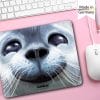 Auf dem Bild ist das Produkt: Mauspad Mousepad Robbe Spruch Schreibtischunterlage Lächeln Morgen wird noch schlimmer Geschenk Büro zum Preis von €14.9 abgebildet.