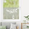 Auf dem Bild ist das Produkt: Sichtschutzfolie Kirschblütenzweig Vogelkäfig Fensterfolie Fensterdeko Milchglasfolie Wiederverwendbar Sichtschutz zum Preis von €24.9 abgebildet.