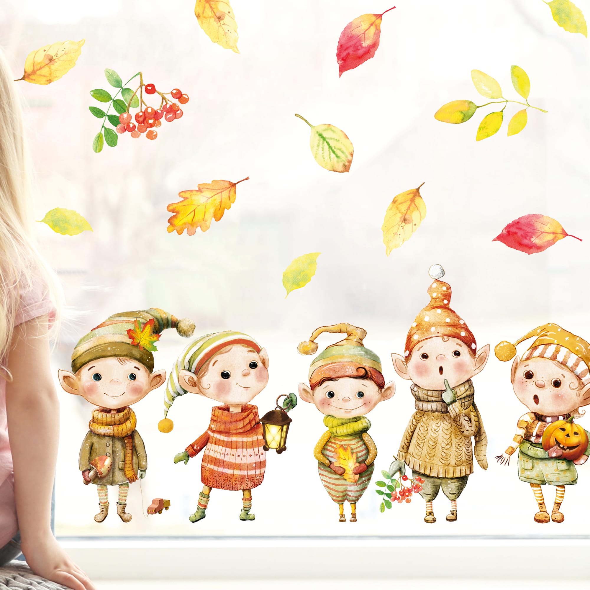 Auf dem Bild ist das Produkt: Fensterbild Herbst niedliche Wichtel mit Blättern herbstliche Fensteraufkleber Fensterdeko Deko zum Preis von €13.90 abgebildet.