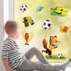 Auf dem Bild ist das Produkt: Fensterbild Fuchs Fußballer in verschiedenen Farben wiederverwendbar Kinderzimmer Fußball Fußballfan EM WM Sport Team Soccer Fensterdeko zum Preis von €13.9 abgebildet.