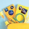 Auf dem Bild ist das Produkt: Namensaufkleber Sticker Pferd Set Aufkleber blaue Pferde Kinderzimmer Möbelaufkleber Aufkleberset Wunschname Einschulung zum Preis von €14.9 abgebildet.