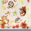 Auf dem Bild ist das Produkt: Fensteraufkleber Herbsttiere Set Rehkitz Eule Eichhörnchen Igel Blätter Eichel herbstlicher Fensteraufkleber Fensterdeko zum Preis von €13.9 abgebildet.