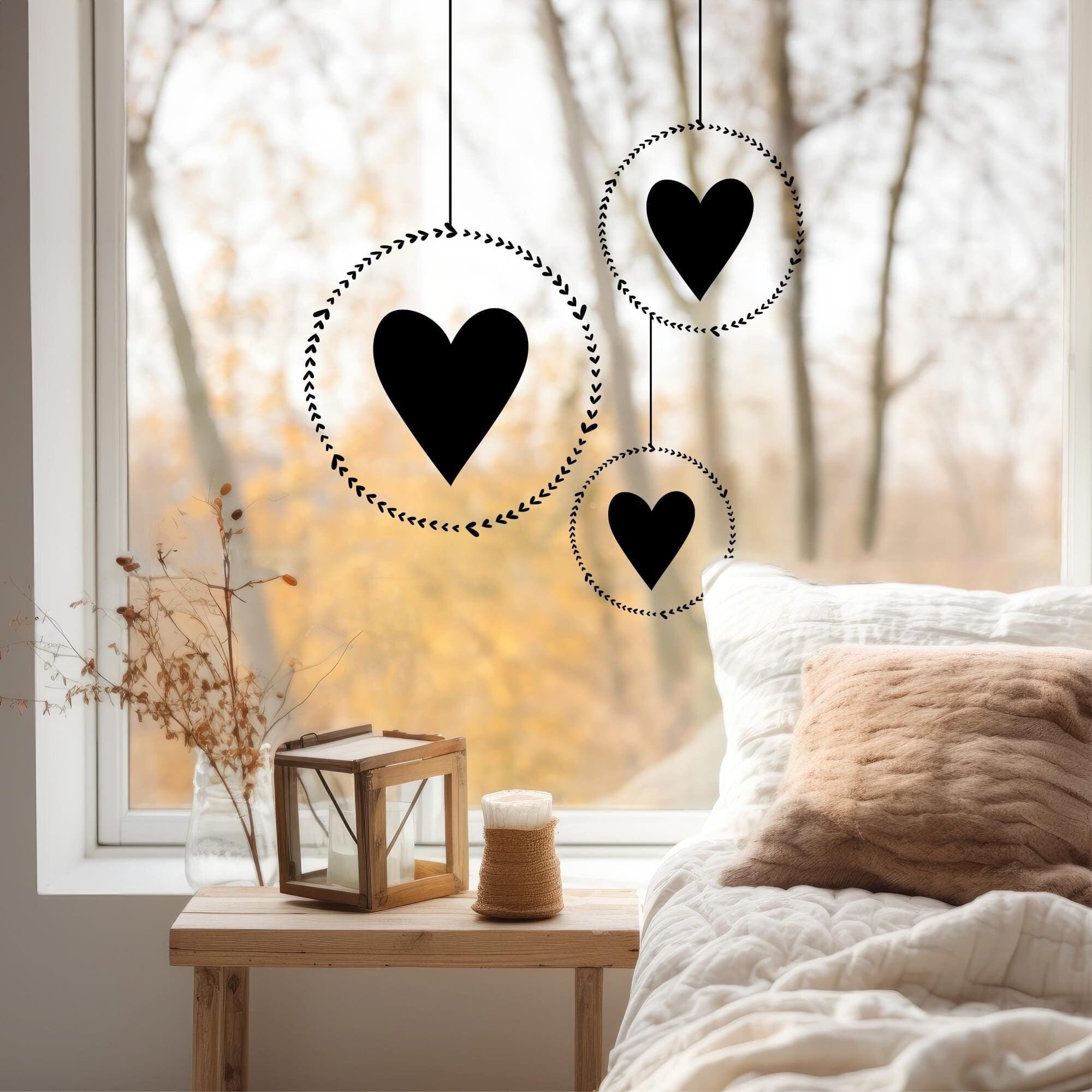 Fensterbild Herzkranz Mobile Herzen schwarz weiß Fensteraufkleber Fensterdeko wiederverwendbare Fensteraufkleber Wohnzimmer Küche