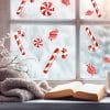 Auf dem Bild ist das Produkt: Fensterbild Weihnachten Zuckerstangen Set Bonbons rot weiß Fensteraufkleber Weihnachtsdekoration wiederverwendbar zum Preis von €13.9 abgebildet.
