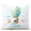 Auf dem Bild ist das Produkt: Kissen Geburt Hase im Heißluftballon, Geschenk zur Geburt personalisiertes Geburtskissen zum Preis von €16.90 abgebildet.