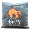 Auf dem Bild ist das Produkt: Kissen Faultier Omas Schnarchecke Geschenk Geburtstag Großmutter zum Preis von €15.90 abgebildet.