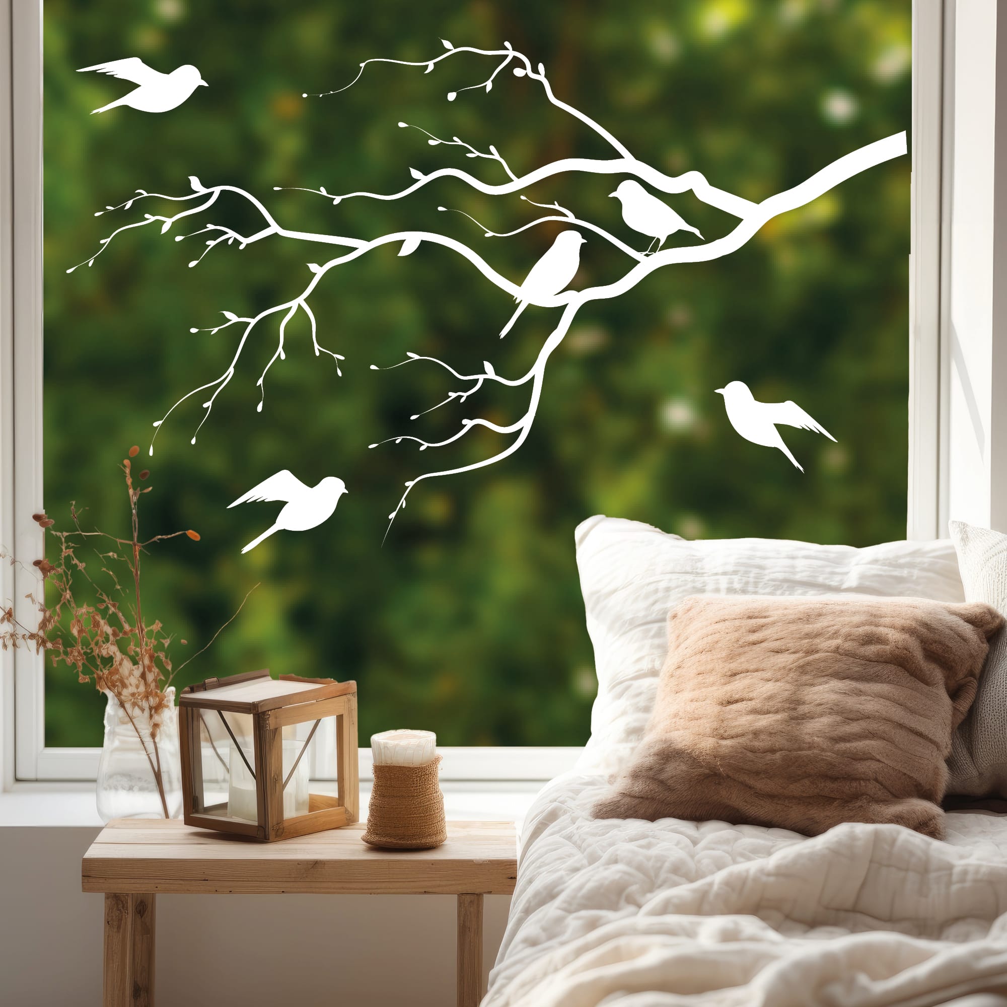 Auf dem Bild ist das Produkt: Fensterbild Zweig Vögel Frühling Sommer Knospen weiß schwarz Kontur junger Ast Frühlingsbote schlicht wiederverwendbar zum Preis von €13.9 abgebildet.