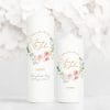 Auf dem Bild ist das Produkt: Hochzeitskerze Rosen Kranz weiße Kerze verziert mit einem Rahmen mit grünen Blättern und rosa Blüten, personalisiertes Geschenk Hochzeit zum Preis von €6.4 abgebildet.