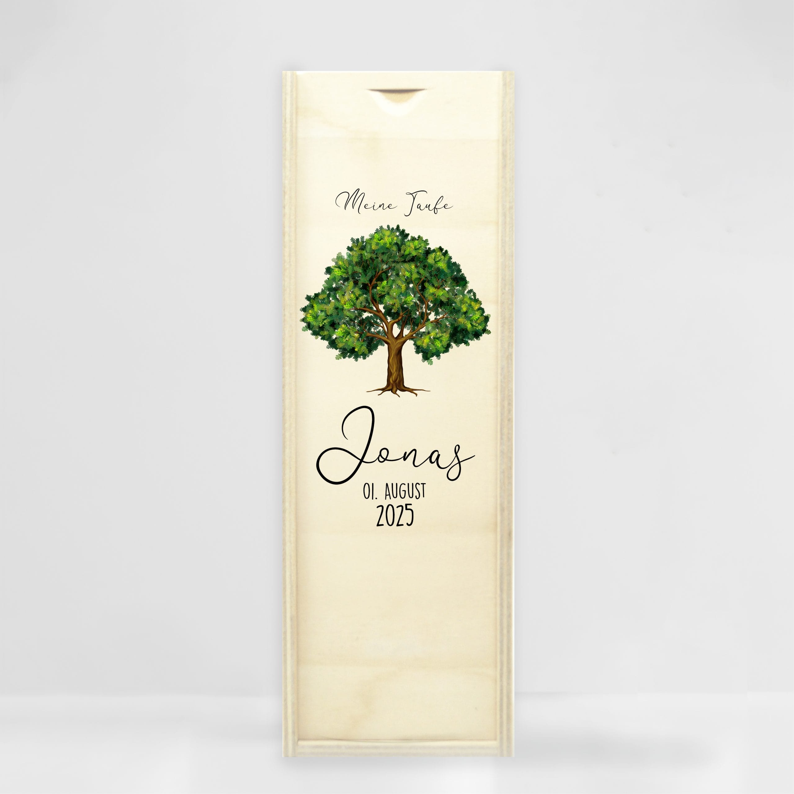 Auf dem Bild ist das Produkt: Taufkerze Junge Mädchen Lebensbaum Kerze Baum Eiche bedruckt mit Namen, Datum und auf Wunsch eigenem, vorgegebenem oder keinem Taufspruch zum Preis von €5.9 abgebildet.